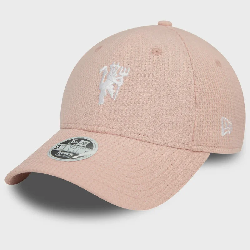 Manchester United Womens 9FORTY New Era Cap- Pink